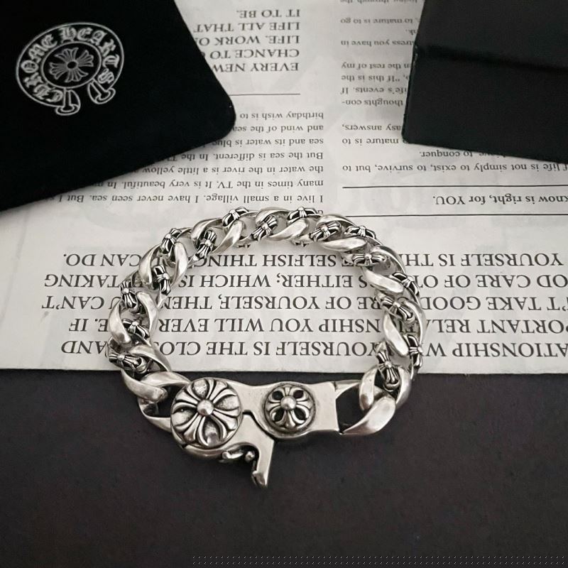 Ch**me He**ts bracelets
